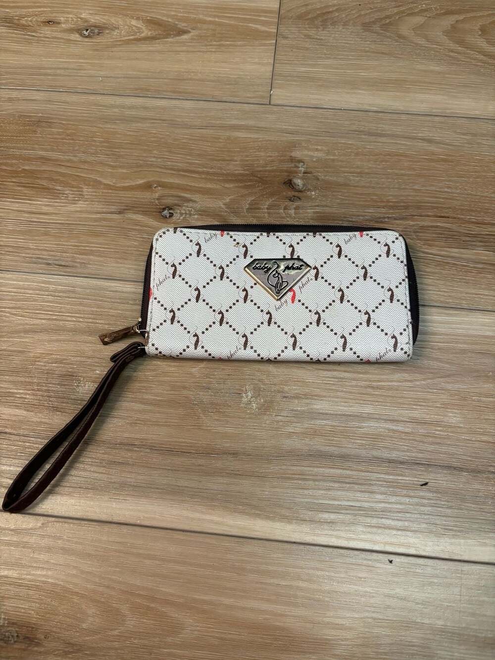Baby Phat Vintage Monogram Zip Around Wristlet Clutch Wallet White Brown Red
